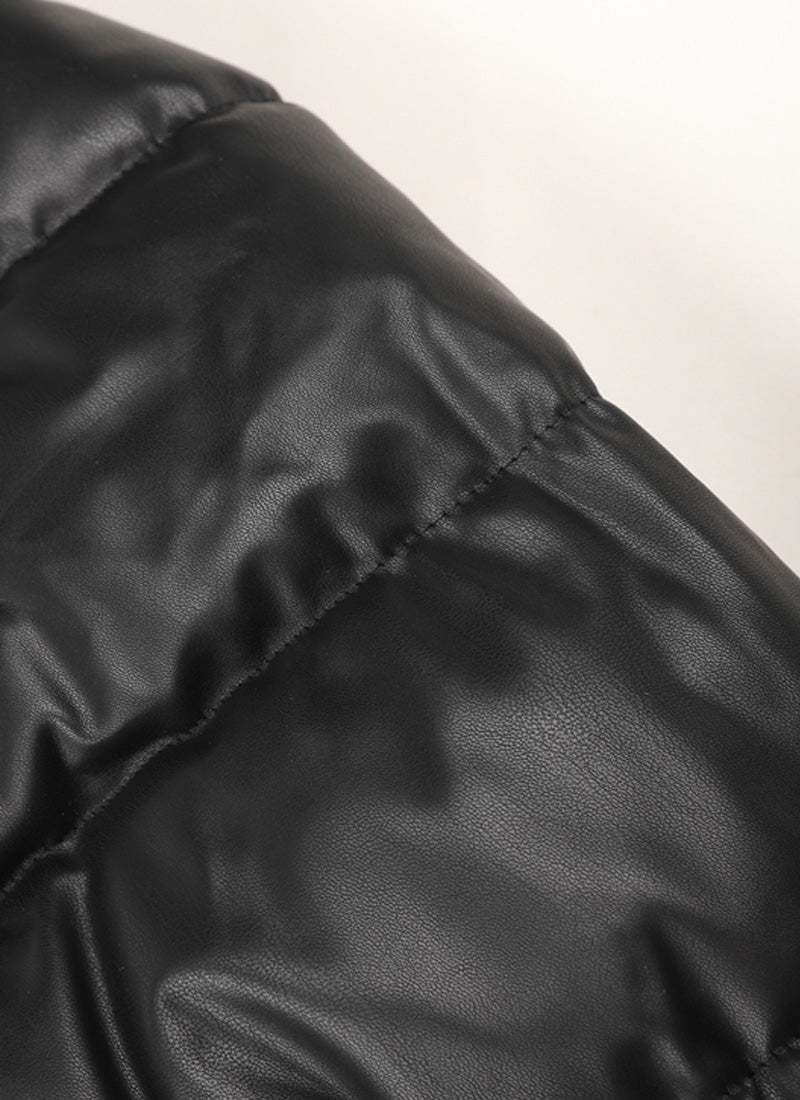 A jaqueta Parka Street premium é a escolha certa para seguir a última tendência da moda e se proteger do frio. É feito de material quente e resistente para garantir a temperatura desejada, além de possui zíper e botões super elegantes, proporcinando muta sofisticação ao seu look!